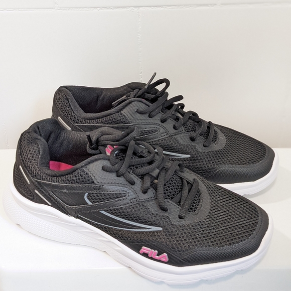 NWOT memory foam sneakers by Fila - Picture 16 of 16